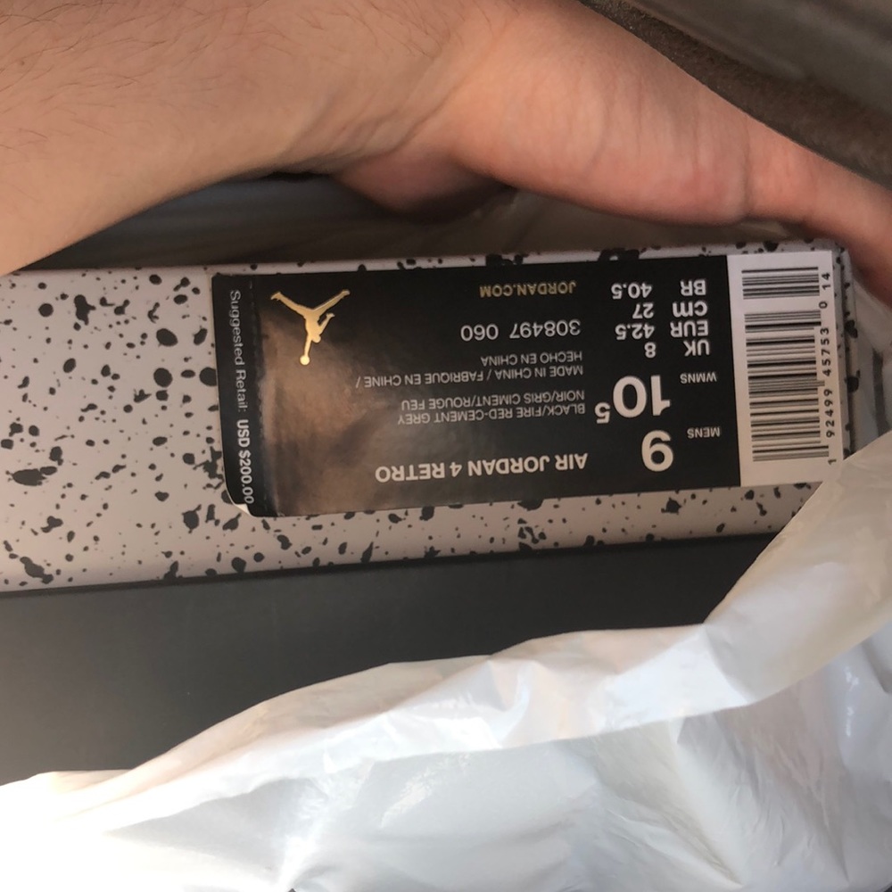 Jordan 4 bred size 9 need a size 9.5-10